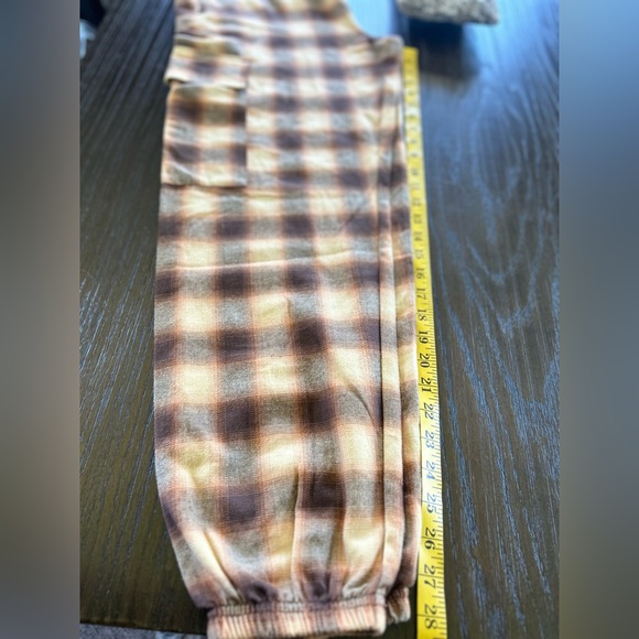 Gilded Intent plaid joggers cargo slouchy baggy pants - Picture 13 of 13